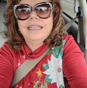 Meet your Posher, Jolynn